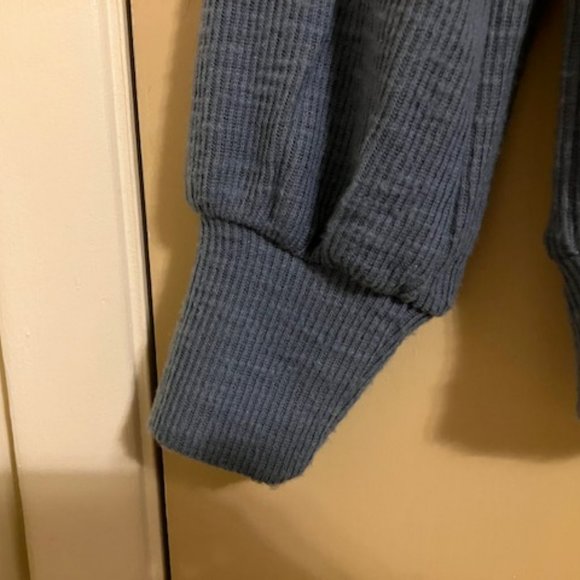 Soft and Comfy Suplice Blue Top - NWT - Picture 3 of 6